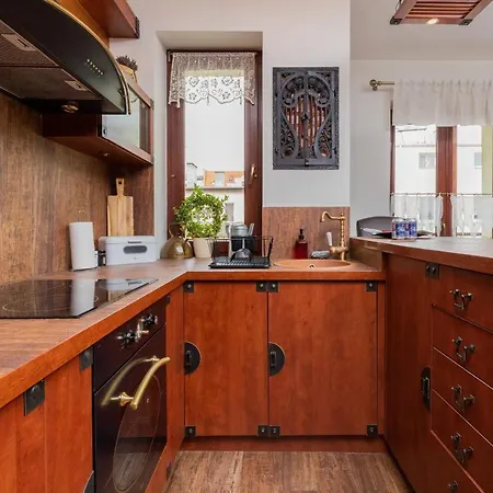 Centrum Wyjatkowy Przy Promenadzie Z Balkonem By Renters Apartmán