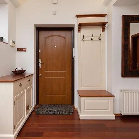 Centrum Wyjatkowy Przy Promenadzie Z Balkonem By Renters Apartment